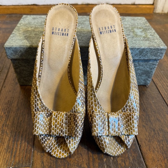 Stuart Weitzman Python Peeptoe Slides size 7.5 EUC - Picture 1 of 7